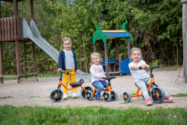 Krippen Vierrad mit Lenker – Bild 4